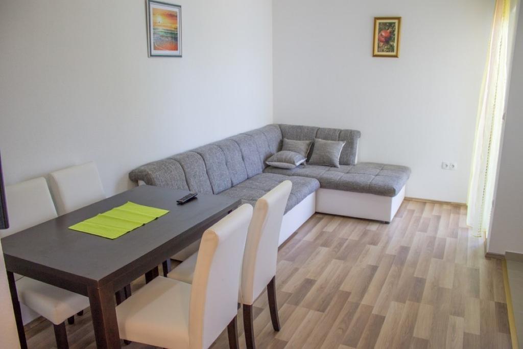 Apartments Kala Janjina Bilik gambar