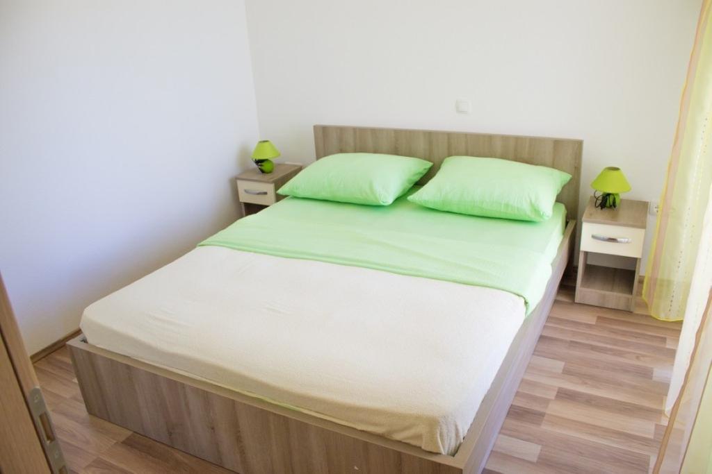 Apartments Kala Janjina Bilik gambar