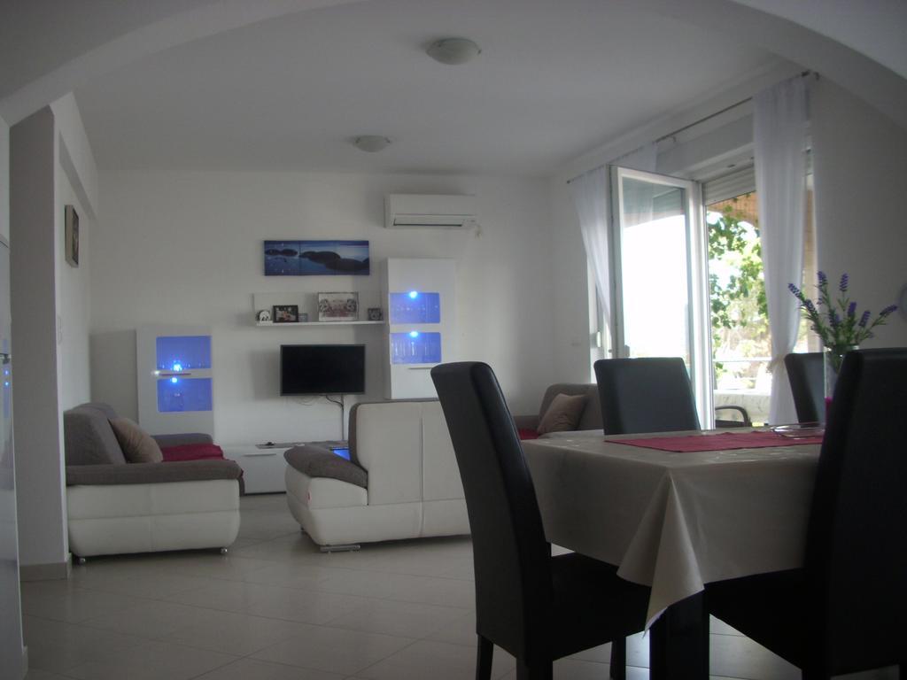 Apartments Kala Janjina Luaran gambar